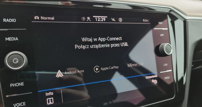 Volkswagen Passat cena 86999 przebieg: 132000, rok produkcji 2020 z Kalisz małe 407